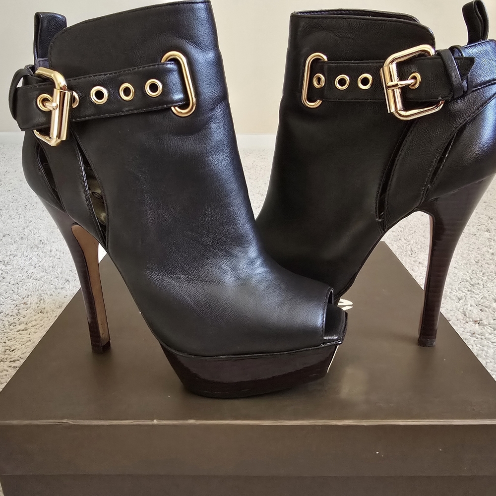 BEBE Morgan Brown Leather Ankle Boots with Gold Buckle SZ 7